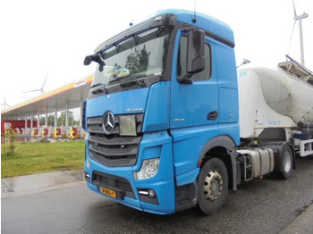 Tahač MERCEDES-BENZ Actros 1842