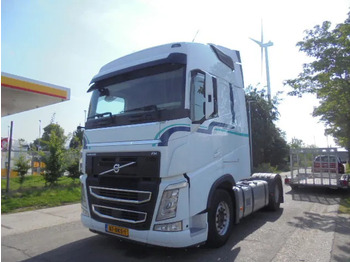 Tahač VOLVO FH 420