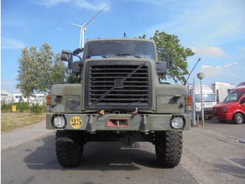 Volvo N 10 6X6 L + FASSI leasing Volvo N 10 6X6 L + FASSI: obrázek 2