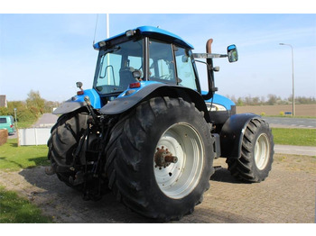 Traktor New Holland TM175: obrázek 3