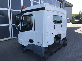 Kabina a interiér pro Nákladní auto Mercedes-Benz Antos MP4: obrázek 3