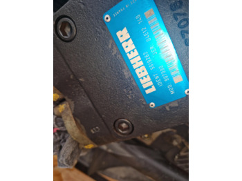 Chladič pro Stavební technika RADIADOR LIEBHERR R914B: obrázek 2