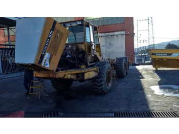 Kloubový sklápěč VOLVO A25