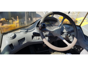 Kolový nakladač VOLVO L90D S/N 33264: obrázek 3