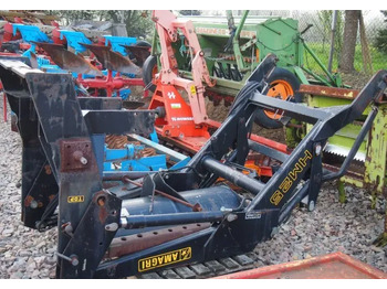 Čelní nakladač pro traktor CLAAS