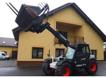 Teleskopický manipulátor BOBCAT