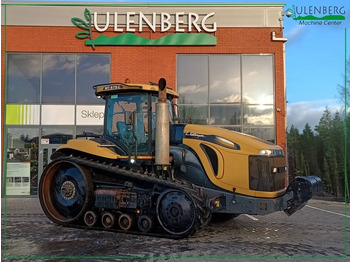 Pásový traktor CHALLENGER