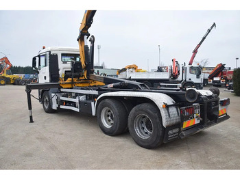 Hákový nosič kontejnerů, Auto s hydraulickou rukou MAN TGS 26.360: obrázek 4