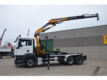 Hákový nosič kontejnerů, Auto s hydraulickou rukou MAN TGS 26.360: obrázek 3