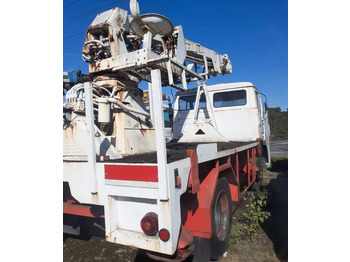 Nákladní automobil valníkový/ Plošinový