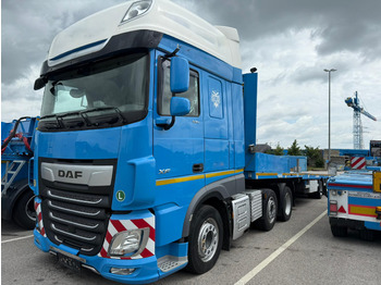 Tahač DAF XF 530