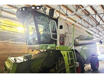 Sklízecí mlátička CLAAS Tucano 450