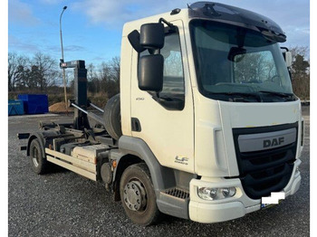 Hákový nosič kontejnerů DAF LF 250
