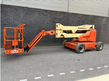 Kloubová plošina JLG E450AJ