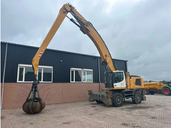Překládkové rypadlo LIEBHERR