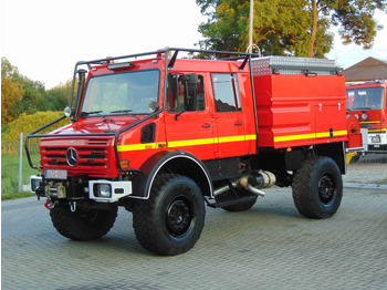 Hasičský vůz UNIMOG