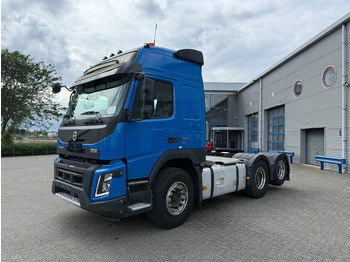 Tahač VOLVO FMX 500