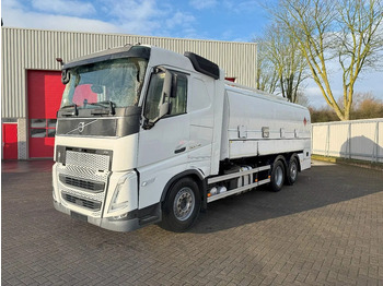 Cisternové vozidlo VOLVO FH