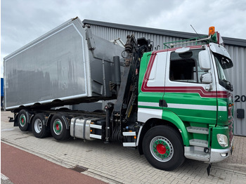Sklápěč DAF XF 530