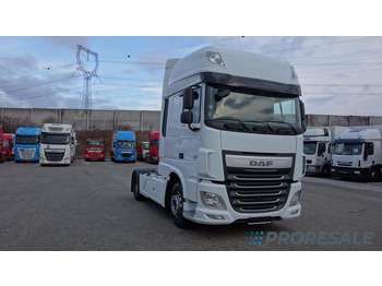 Tahač DAF XF 460
