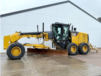 Grejdr CATERPILLAR 140M