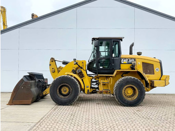 Kolový nakladač CATERPILLAR 938K