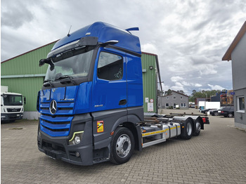 Kontejnérový podvozek/ Výměnná nástavba MERCEDES-BENZ Actros 2545