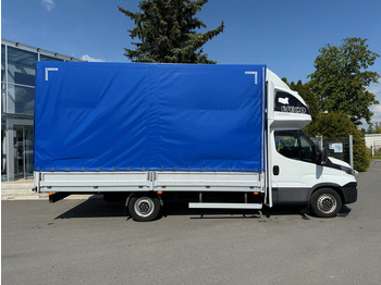 Plachtová dodávka Iveco 35S18 Daily: obrázek 3
