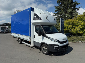 Plachtová dodávka Iveco 35S18 Daily: obrázek 2