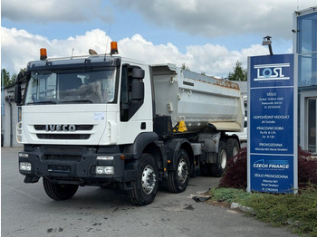 Sklápěč IVECO Trakker