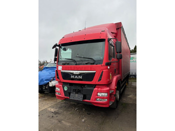 Plachtový nákladní auto MAN TGM 18.340