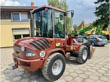 Kolový nakladač VOLVO L30B