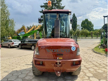Kolový nakladač Volvo L30B Pro: obrázek 5
