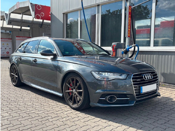 Osobní auto AUDI