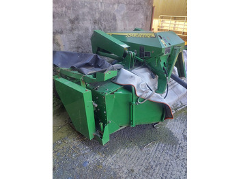Žací stroj JOHN DEERE