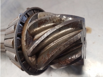 Transmise pro Traktor Case David Brown 1594 Hydro Pinion Bevel Shaft K965821, 951918: obrázek 2 Transmise pro Traktor Case David Brown 1594 Hydro Pinion Bevel Shaft K965821, 951918: obrázek 2