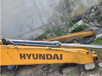 Hydraulický válec HYUNDAI
