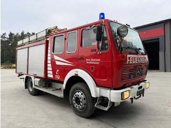 Hasičský vůz MERCEDES-BENZ