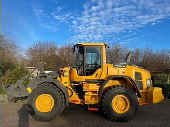 Kolový nakladač VOLVO L70H