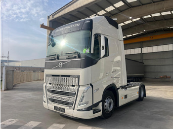 Tahač VOLVO FH 460