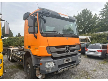 Hákový nosič kontejnerů MERCEDES-BENZ