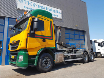 Hákový nosič kontejnerů IVECO Stralis