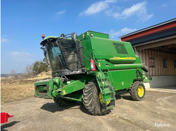 Sklízecí mlátička JOHN DEERE WTS Series