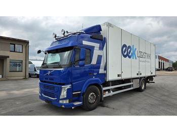 Skříňový nákladní auto VOLVO FM 330