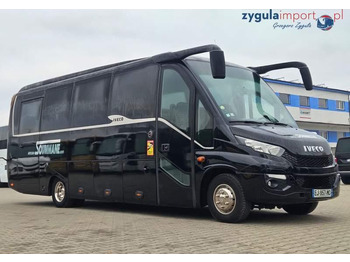 Turistický autobus IVECO Daily 70c17