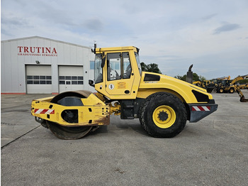 Kompaktor BOMAG BW213DH-4
