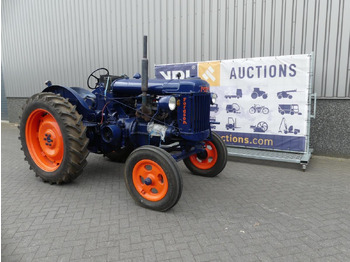 Traktor FORDSON