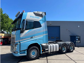 Tahač VOLVO FH16 750