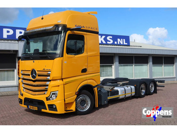 Podvozek s kabinou MERCEDES-BENZ Actros