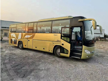 Turistický autobus